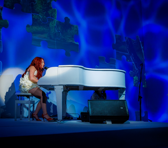 Imagen de YAS PRESENTA �DISTINTA�: SESI&Oacute;N LIVE EN YOUTUBE