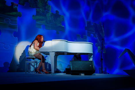 Imagen de YAS PRESENTA �DISTINTA�: SESI&Oacute;N LIVE EN YOUTUBE