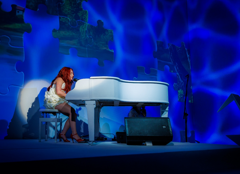 Imagen de YAS PRESENTA �DISTINTA�: SESI&Oacute;N LIVE EN YOUTUBE