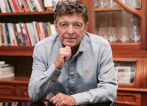 Imagen de Cuatro d&eacute;cadas junto al VIH: Sergio Lupo y su nuevo libro