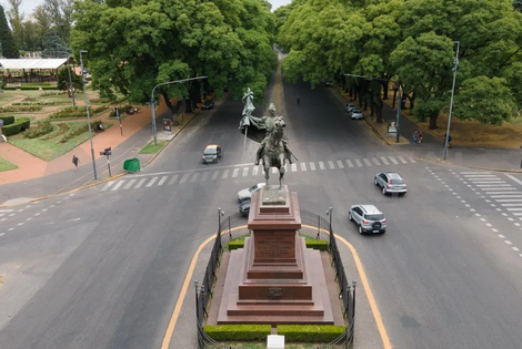 Imagen de comienza el corte vehicular en Bv. Oro&ntilde;o para el armado del Fan Fest y escenarios deportivos