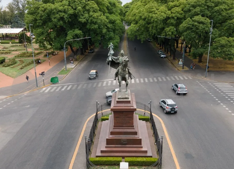Imagen de comienza el corte vehicular en Bv. Oro&ntilde;o para el armado del Fan Fest y escenarios deportivos